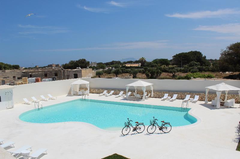 Camaro Favignana Aparthotel Exterior photo